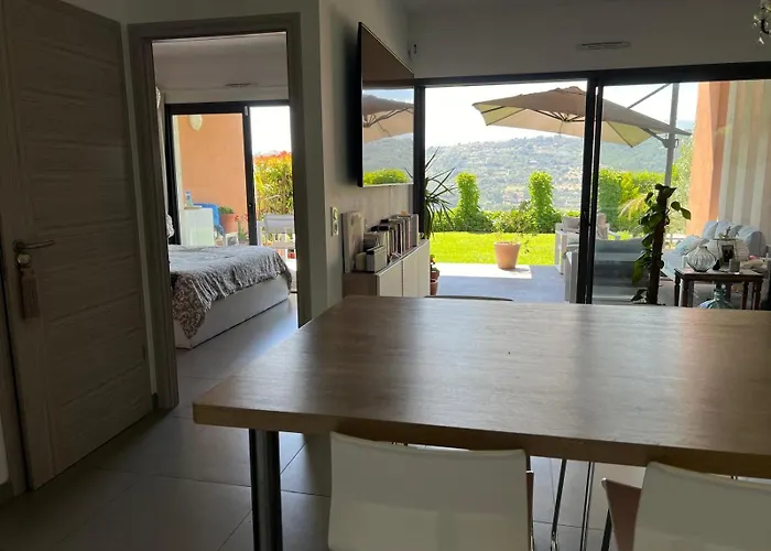 Joli 3 Pieces Ensoleille Sur Les Hauteurs De Nice