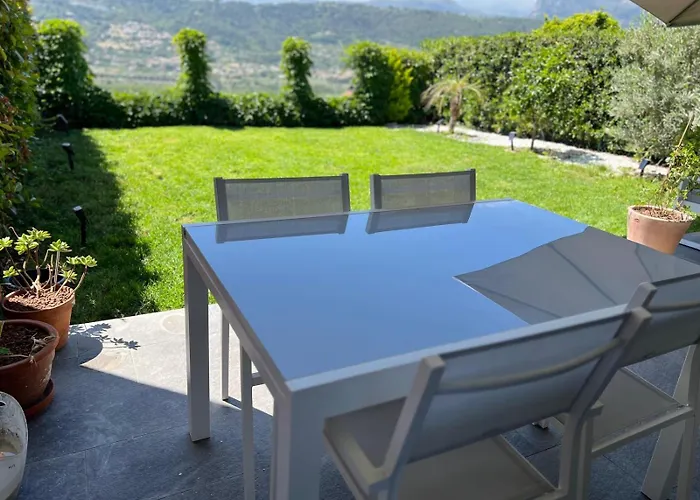 Joli 3 Pieces Ensoleille Sur Les Hauteurs De Nice